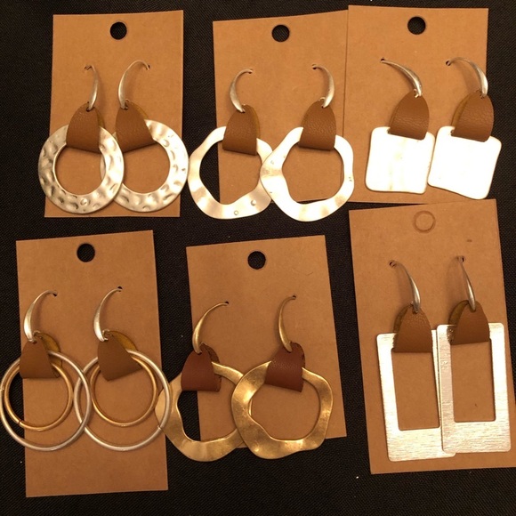 Hammered silver tone Metal And Leather Earrings - Picture 1 of 1